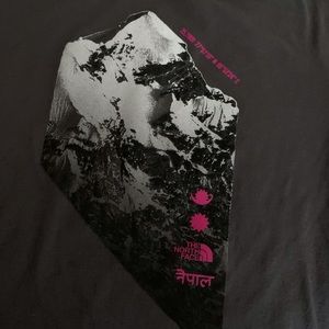 EUC The North Face Women’s Tee Size Large